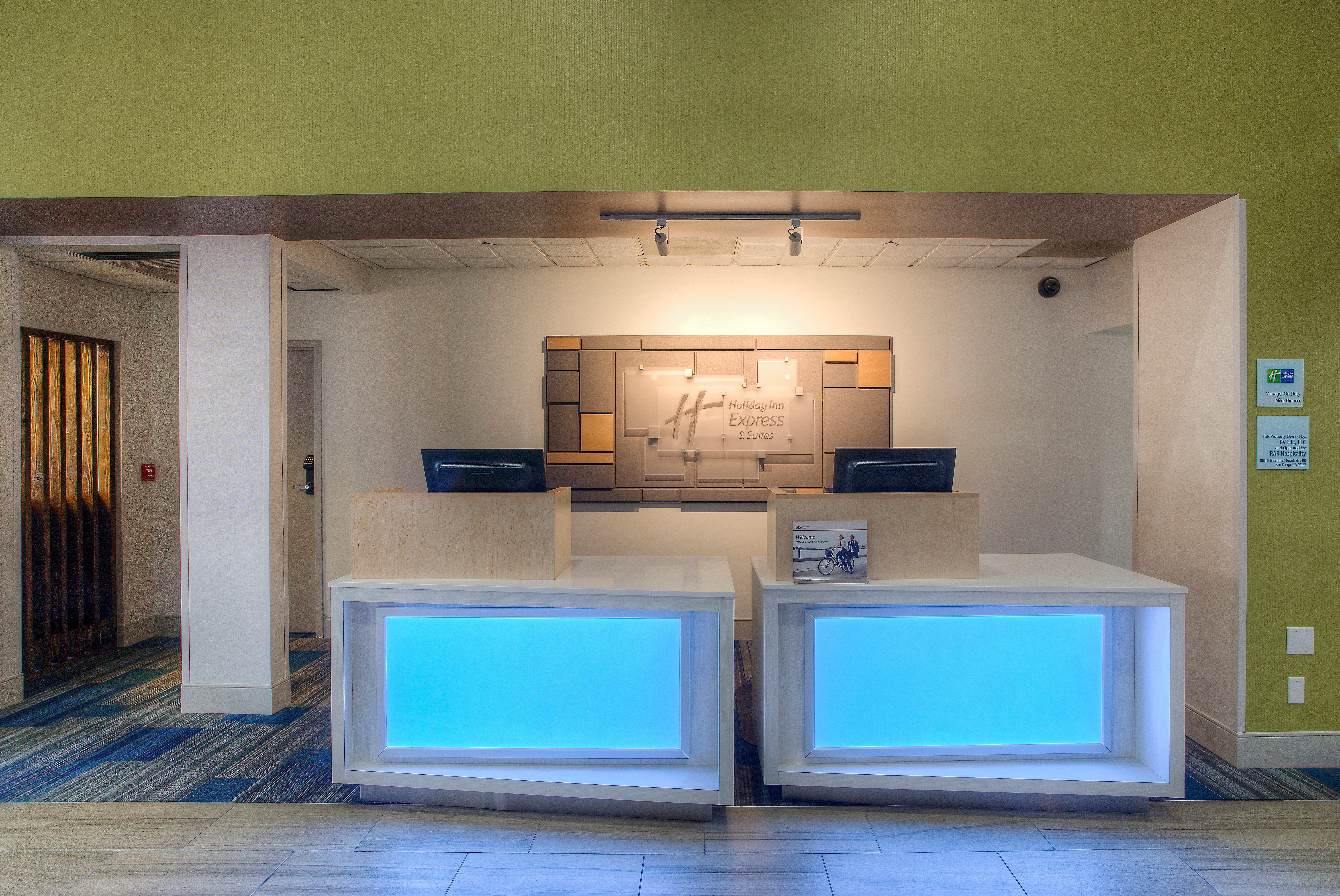 Holiday Inn Express Hotel & Suites Tempe By Ihg Exterior photo